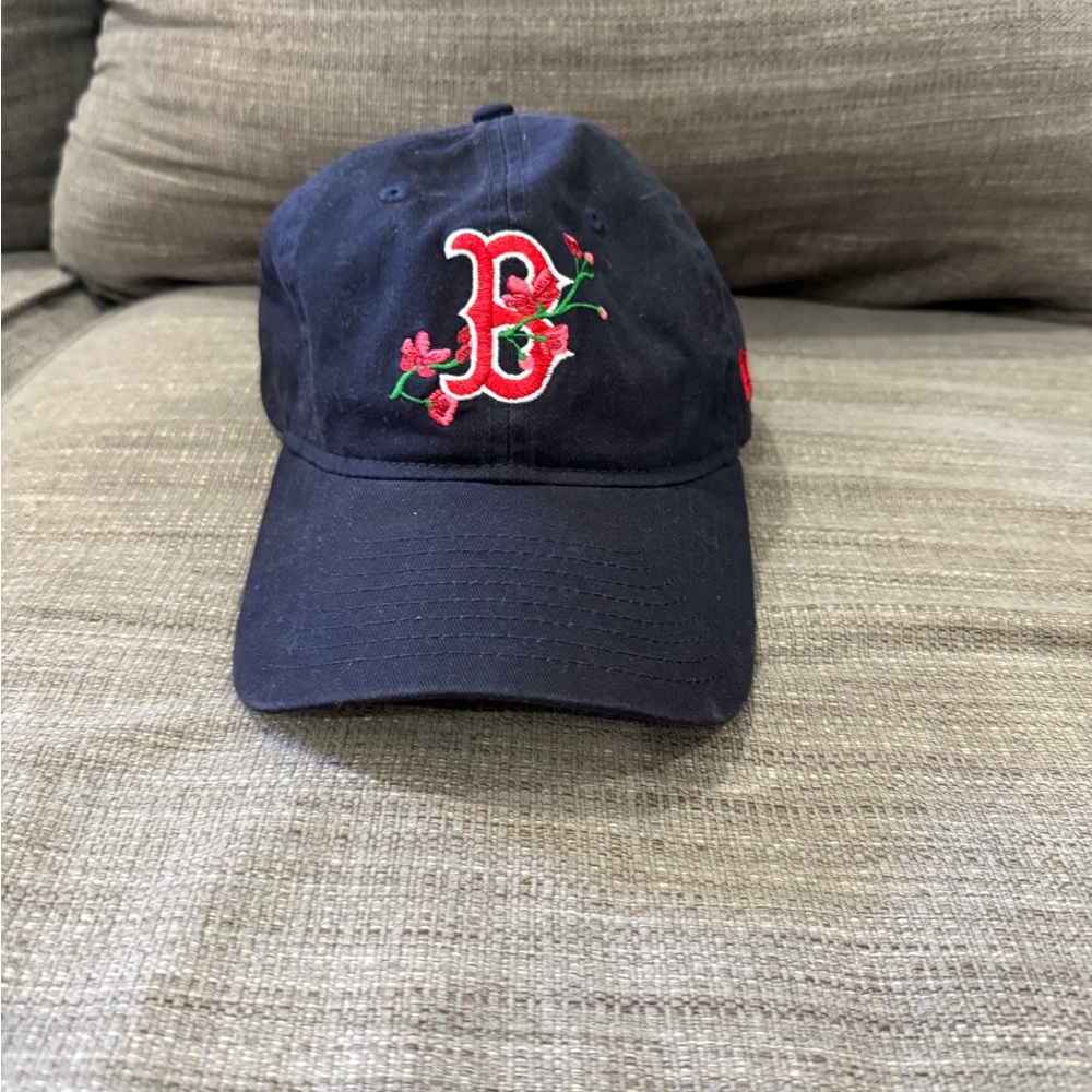 New Era Navy Floral Embroidered Cap